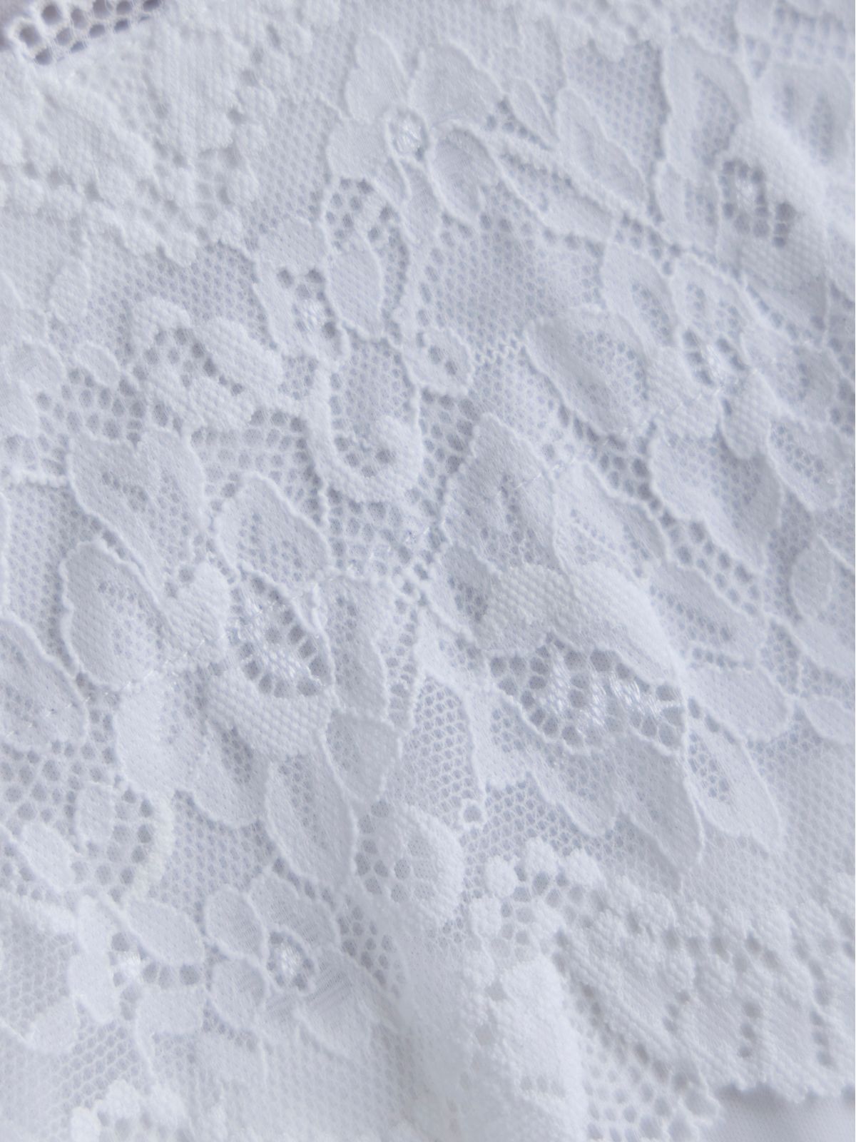 [11/6 22:00販売 期間限定 200円OFF]ブラ紐とまるレースキャミソールスリップ：ホワイト[102サイズ対応]