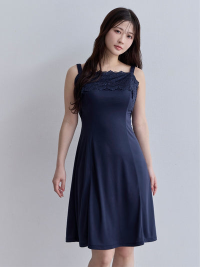 [11/6 22:00販売 期間限定 200円OFF]ブラ紐とまるレースキャミソールスリップ：ネイビー[102サイズ対応]