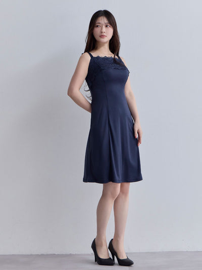 [11/6 22:00販売 期間限定 200円OFF]ブラ紐とまるレースキャミソールスリップ：ネイビー[102サイズ対応]