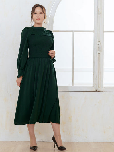 [9/18 22:00～40%OFF]前後で着られるシャーリングワンピース：ダークグリーン[一部入荷次第発送]【OUTLET】